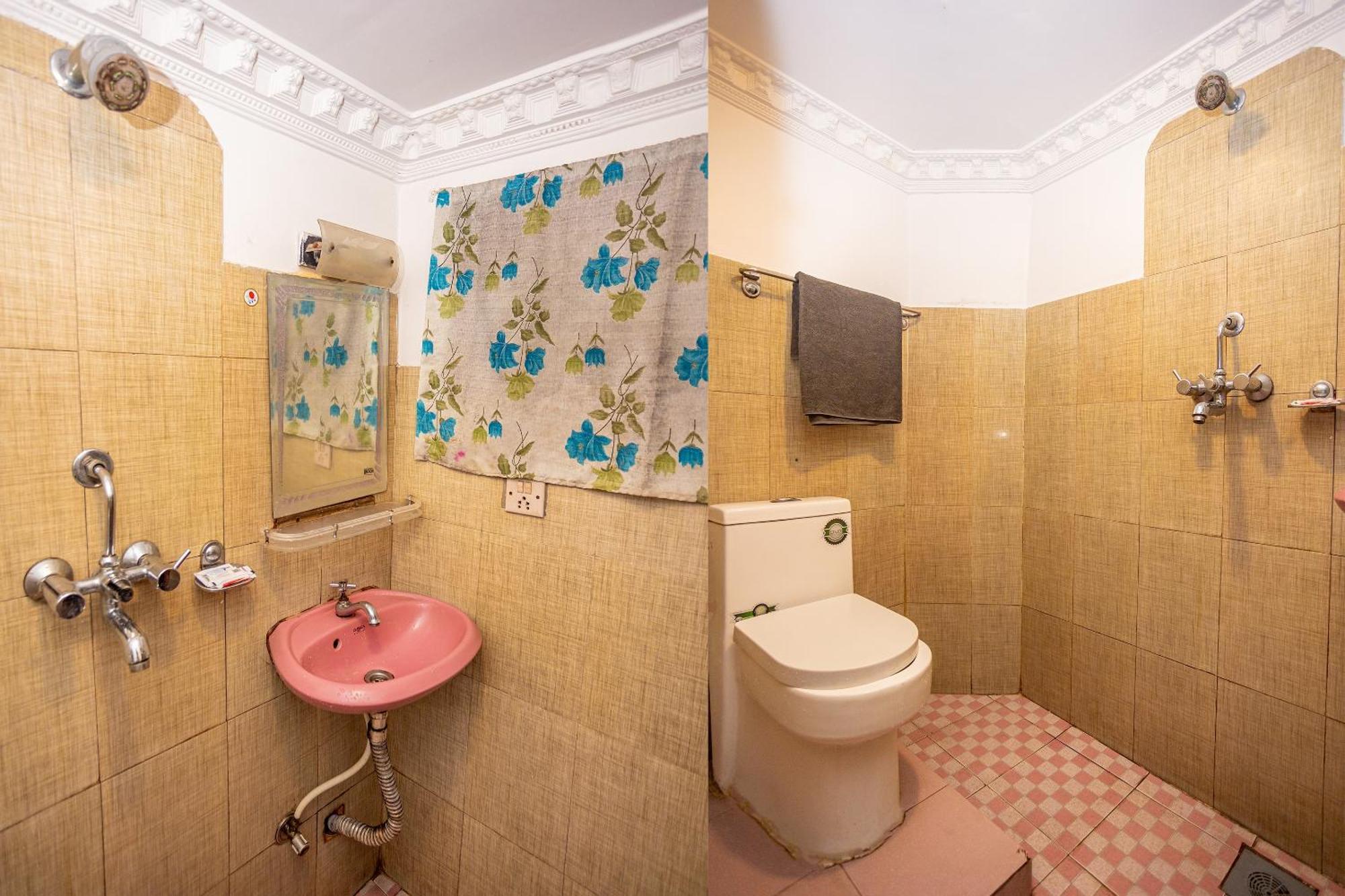 Oyo 821 Hotel Gauri Катманду Екстериор снимка